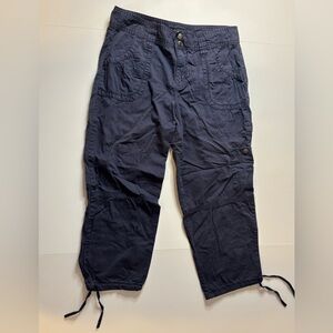 Calvin Klein Jeans women’s size 6 navy blue cargo Capri pants